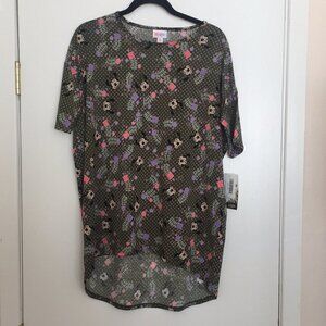 XS LuLaRoe Irma Top Disney A04 23‎